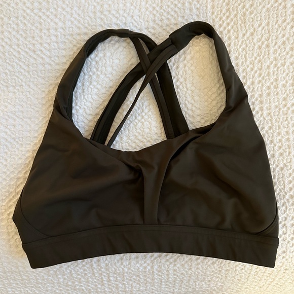 Cross back adjustable sports bra - Picture 1 of 2